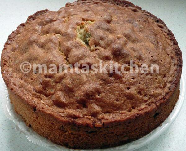 Almond sultana spice cake - So Good Australia